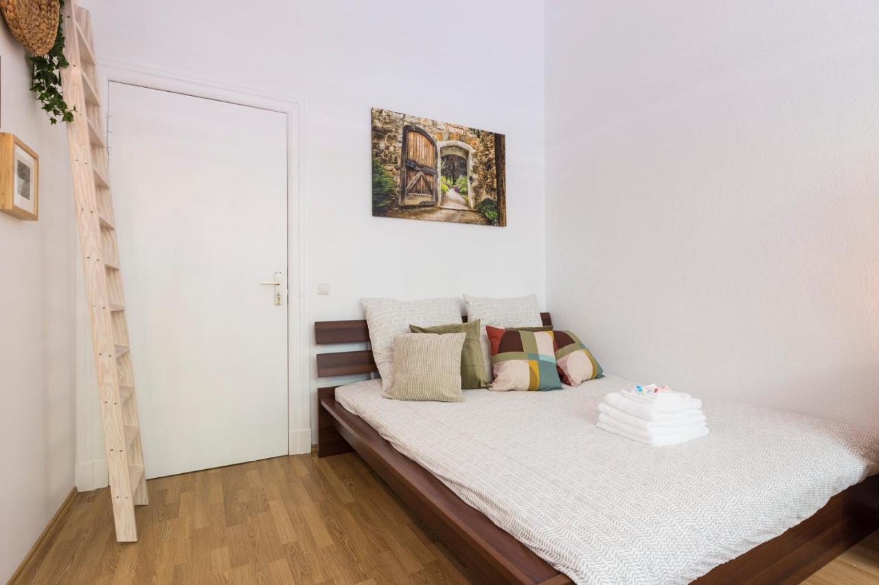 City Center Apartments Берлин Екстериор снимка